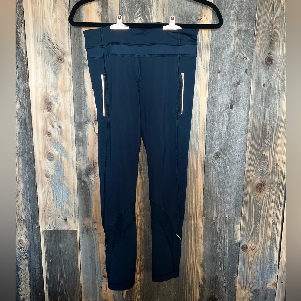 Lululemon run tight